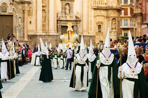 La Semaine Sainte de 1241: Une révolte populaire contre l'abus de pouvoir et les conséquences politiques sur le royaume de France